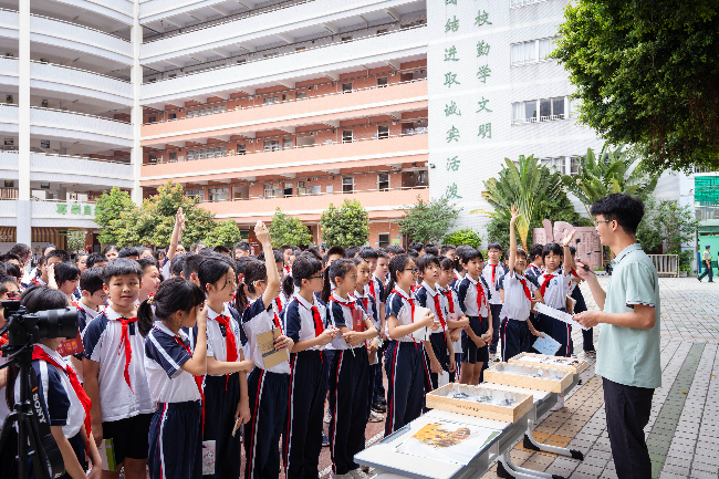 8科普进校园活动.jpg